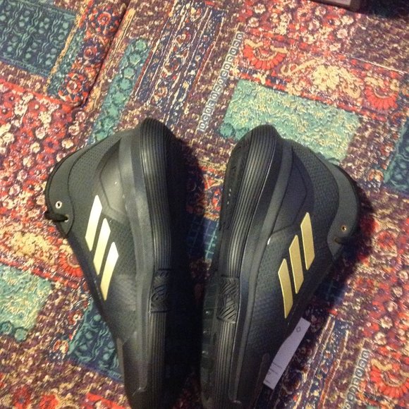 Adidas Men's Bounce Legends Black & Gold Basketball Sneakers- 11.5 - New in Box - Picture 5 of 11